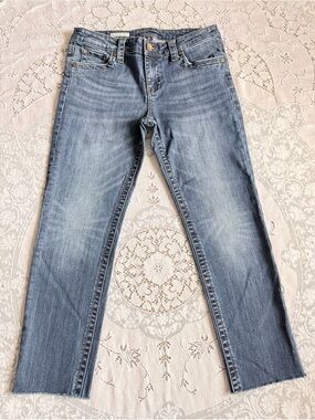 Kut from the‎ Kloth Catherine Medium Blue Straight Leg Jeans Raw Hem size 6 L